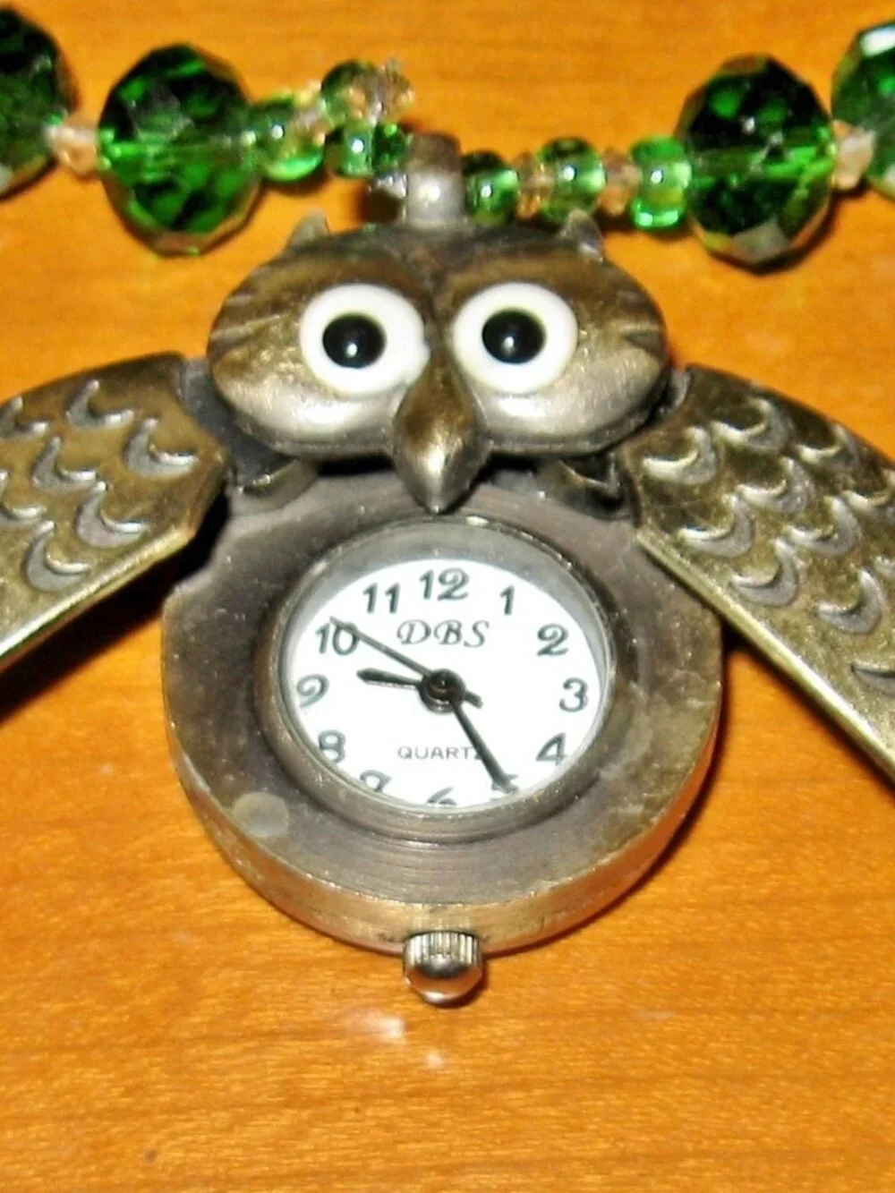 Vintage Owl Clock Pendant w Green Beaded Necklace DBS Quartz Bronzetone Clock
